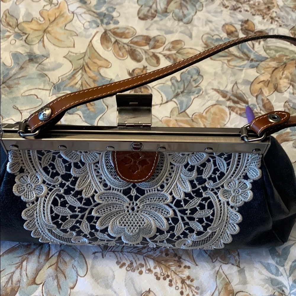 Patricia Nash Ferrara style handbag.